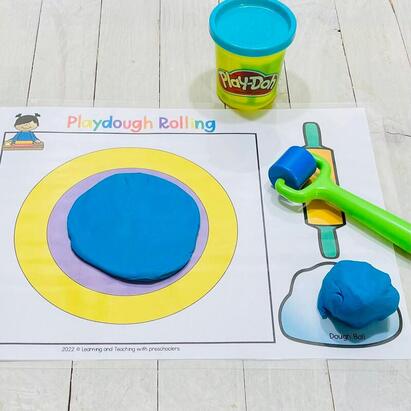 Why Using Playdoh in Preschool is the Perfect Way to Build Fine